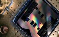代尔夫特理工大学新的量子电路让研究人员可以收听最微弱的无线电信号