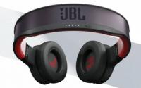 JBLReflectEternal耳机使用太阳能进行无限播放