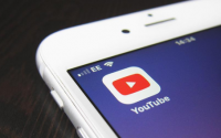 YouTube移动应用程序获得用于跳过视频的新滑动手势
